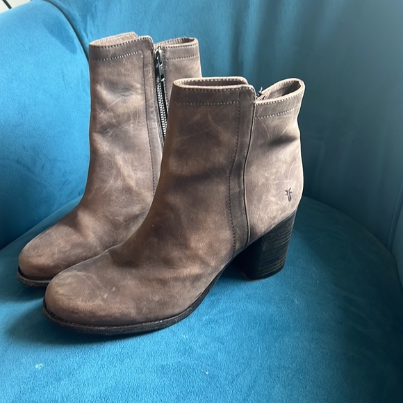 Frye boots - Picture 2 of 5